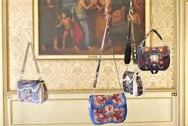 So you know your mansur gavriel from your m2malletier, your simon miller from your sophie hulme—but you're still wondering what handbag brand is on track to dominate your instagram feed this year. Furla And Longchamp Quiet Success Stories The New York Times
