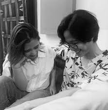 Cerita dikta dan hukum ini, terdapat keseruan didalam alur ceritanya, dan tentunya menarik para pencinta novel akan sangat menyukai ketika membaca novel ini. Prilly Latuconsina Dan Dikta Diam Diam Pacaran