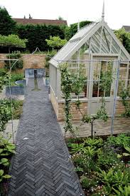 Vande Moortel Clay Paver Awards Candidate Karen Mcclure Garden Design Clay Pavers Garden Design Greenhouses For Sale
