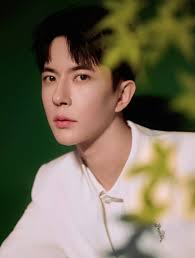 He is passed away already.. Let's him Rest in peace.. May his soul be  blessing.. But.. To be honest, I'm bit confused and also curious how he can  just fell like that..