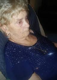 Fawn Barr's Instagram, Twitter & Facebook