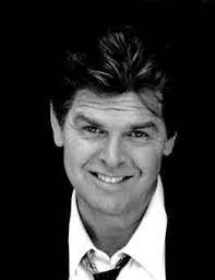 Patrick Fraley's Instagram, Twitter & Facebook