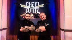 Acest show culinar va fi difuzat. He Is The Winner Of Chefs At Knives 2018 He Took The Trophy Of The Show And 30 000 Euros