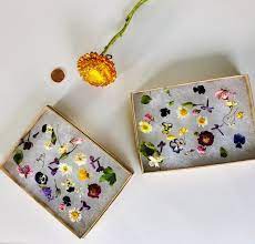Us orders of $35+ from any participating shop now ship free. Real Tiny Dried Flowers Assorted Real Flowers Whole Dry Etsy Resin Jewelry Making Dried Flowers Real Flowers