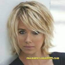 frisuren frauen mittellang gestuft frisurfrauenmittellangstufig frisuren2018frauenmittellangstufig f stufige frisuren frisuren frisuren kurze haare stylen