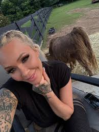 Official Jelly Roll & Bunnie XO Fans Group!!