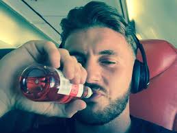 Man agrees to spontaneous holiday to Turkey with Tinder match, gets caught  up in military coup