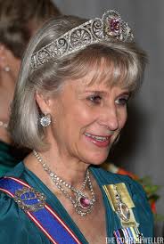 Birgitte Duchess Of Gloucester Engagement Ring Queen Mary S Honeysuckle Tiara The Court Jeweller Royal Tiaras Royal Jewels Royal Crowns
