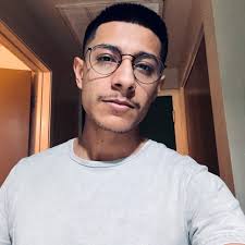 50 Cent reacts to a picture of Lil Baby, Kyle Kuzma & Michael Rubin 😂