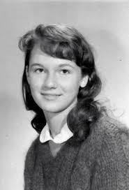 Záhadná smrt studentky v červených šatech