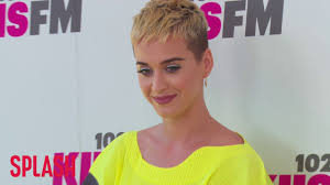 How about a youthful katy perry blonde hair look with a punky, carefree flair? Katy Perry S Short Hair Led To Her 360 Degree Liberation Splash News Tv Youtube