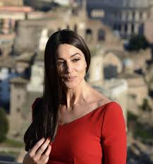 7 schnitte 10 jahre jünger aussehen diese zauberschnitte machen es möglich: 10 Tricks Mit Denen Sie Sofort Junger Aussehen Von Kopf Bis Fuss