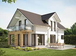 Through our work we want to offer our guests and their families an unforgettable experience in a relaxing and enjoyable mountain atmosphere. Fertighaus Evolution 122 V3 Mit Erker Und Balkon Hausbaudirekt De