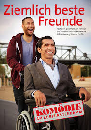 Schon in „ziemlich beste freunde, der weltweit erfolgreichen komödie von 2011, war omar sy das herz des films. Programmheft Ziemlich Beste Freunde By Komodie Am Kurfurstendamm Im Schiller Theater Issuu