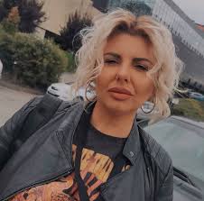 🫂#Împreuna pentru Alma!💗 ...si ce daca mâine este joi, cel mai tare ne  bucurăm ca nu plouă, pentru ca la ora 1️⃣7️⃣ dăm boxele la maxim și ne  strângem cu toții în