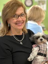 Everyone loves when the pet therapy dogs come for a visit! If you are a  caregiver for someone with memory loss, we can help... both of you! Please  call 843.284.8367 to set