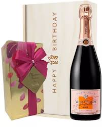 Help invigorate friends during the warm summer months with this veuve clicquot rose champagne for your next party. Veuve Clicquot Rose Champagne And Chocolates Birthday Gift Box Next Day Delivery Uk Sparkling Direct