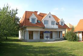 Weitere ideen zu rosa häuser, rosa, rote katze. Urlaub Am Plattensee Haus Rosa