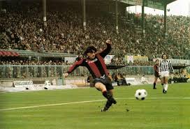 I rossoblù in posa all'interno del . Bolognamo Ascoli Bologna 2 1 Prima Storica Retrocessione In Serie B Per I Rossoblu Video 16 05 1982