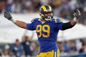 Aaron donald is an american footballer who currently plays for the los angeles rams in the nfl. Aaron Donald Doesn T Look Like A Defensive Tackle So He Reinvented The Position The New York Times