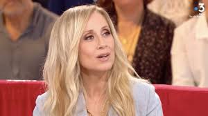 Lara Fabian s'est confiée sur cet accident qui aurait pu avoir de lourdes  conséquences pour sa carrière