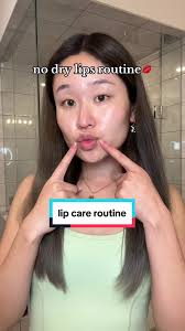 Using Floss for Dead Skin Lips