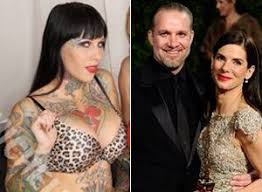 These woman like to cheat on their boyfriends. Michelle Bombshell Mcgee S Jesse James Affair Claim Pics Sandra Bullock S Is Husband Cheating Huffpost
