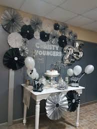 Si te consideras alguien detallista, meticulosa y bastante cuidadosa con los detalles más pequeños, en esta oportunidad te traemos un artículo que te caerá como anillo al dedo. Decoracion Bodas De Plata De Promocion De Colegio Boda De Plata Ideas Aniversario De Bodas Decoracion Aniversario 25 De Bodas