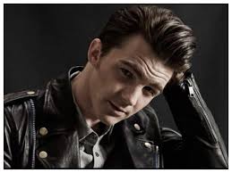 In another odd and unexpected moment of 2020, drake bell appears to have changed his name to drake campana and moved to mexico. Tmc5svnzl92svm