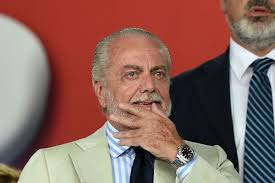 El presidente de napoli, contundente contra la uefa: Aurelio De Laurentiis Loses His Mind After Napoli Loss In Champions League The Siren S Song
