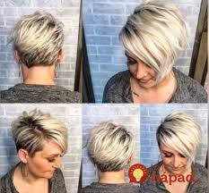 Navíc i krátké pixie účesy lze ještě dozdobit různými vlasovými doplňky. Pin On Ucesy