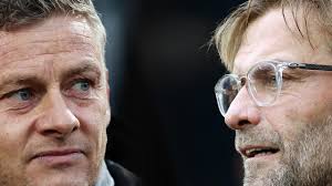 Manchester united taraftarları, kulüp sahiplerinin avrupa süper ligi'ne katılmasını protesto etmek için liverpool maçı öncesi stadyuma giriş yaptı. Manchester United Vs Liverpool Epl Premier League Preview Line Ups Team News Solskjaer Klopp Title Trophies When