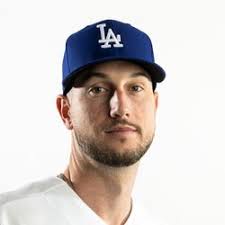 Kyle Tucker News: Taking seat Saturday