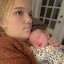 Hello.. I found this fb group and just love Keeping up Appearances. 😀 I'm  in the Netherlands 🇳🇱. Just following and watching and reading about the  very best ever British sitcom 👍❤️😀😁.