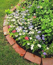14 Brick Flower Bed Design Ideas You Can Replicate Instantly Brick Garden Edging Brick Garden Brick Landscape Edging