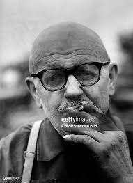 591 Zigarette Rauchen Smoking Photos & High Res Pictures