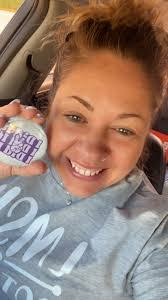 Christa Bragg's Instagram, Twitter & Facebook