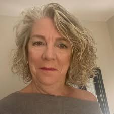 Yvette Velez (@yvettev1)