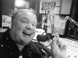 Laura DeGolier (@ldegolier)