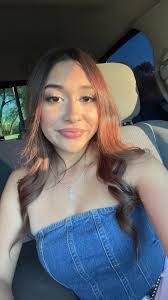 Kimberly Ceron's Instagram, Twitter & Facebook