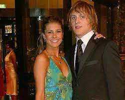 As the eldest boy among four siblings, ablett's childhood coincided with the peak of his father's footballing career. Lauren Phillips Page 2 Bigfooty