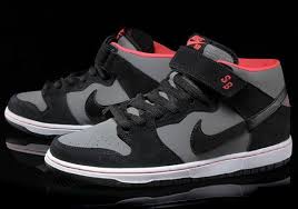 Jordan Aj 1 Low White Black Laser Crimson Nike Sb Dunk Mid Black Grey Laser Crimson Sneakernews Com Nike Sb Nike Sb Dunks Nike