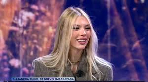 Alejandra Rubio anuncia en '¡De Viernes!' que está embarazada por segunda vez: "Voy a ser madre otra vez"