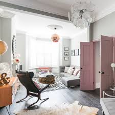 These bright bubblegum pink walls modernize this obviously victorian space. Modern Victorian Style So Chic Happy Loves Rosie