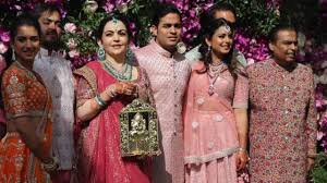 Isha Ambani And Radhika Merchant Are Bff Goals And Here S Proof Masala Com His elder brother akash ambani was on a ghodi too. isha ambani and radhika merchant are
