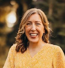 Erica Gillespie's Instagram, Twitter & Facebook