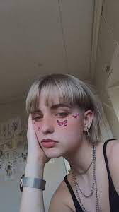 Snapchat Filter Alt Girl Mullet Cool Hairstyle Hair Color Streaks Dip Dye Hair Alternative Hair