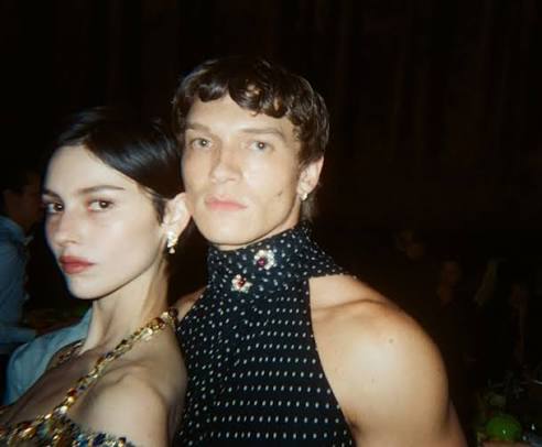 New photo of Connor Storrie and Gracie Abrams at the Met Gala last Monday.  📲 voguehongkong via Instagram