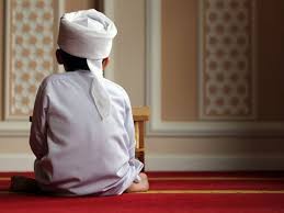 Karena banyaknya pendapat para ulama berapa jumlah rakaat tersebut sehingga jumlah tersebut tidaklah dibatasi. Hikayat Sholat Tarawih Di Zaman Rasulullah 2 Berapa Rakaat Sih Indopolitika Com