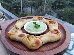 Drone Pizza At Bunker Gurgaon Food Best Foods Themed Cafes